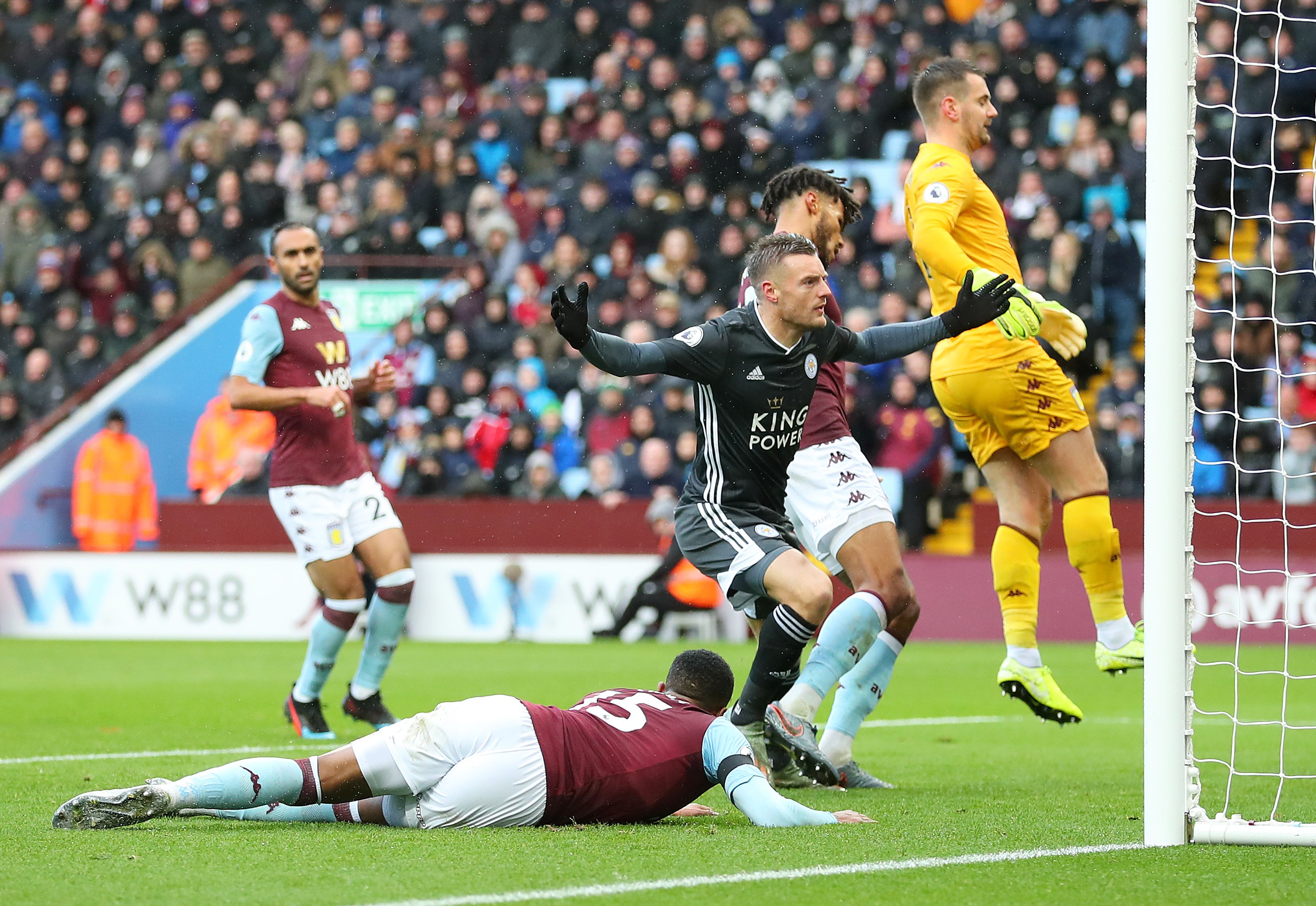 对于那不勒 对于那不勒