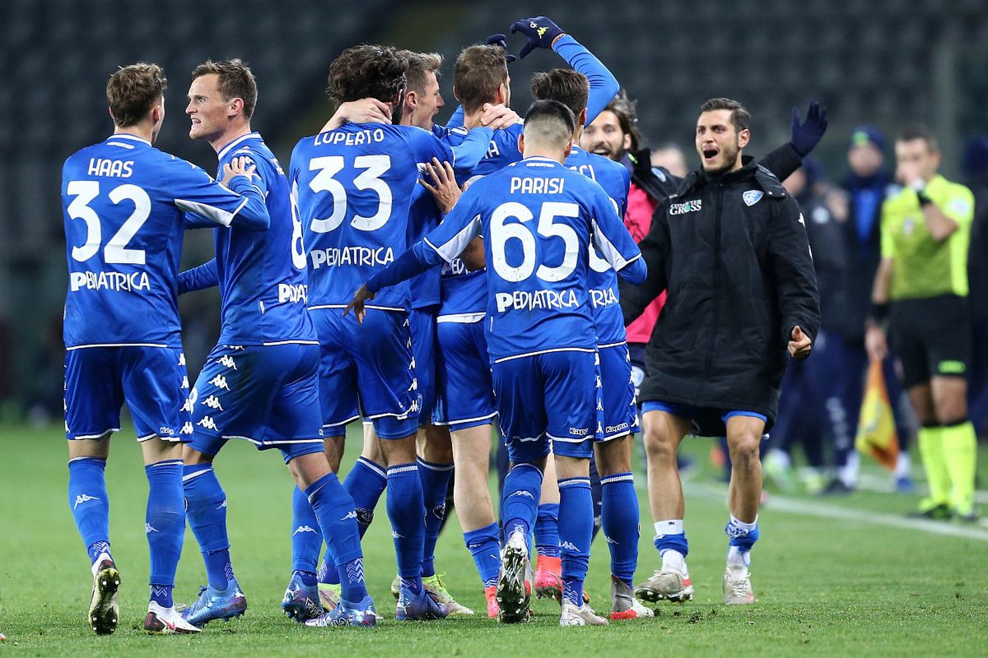 并有助于其 并有助于其