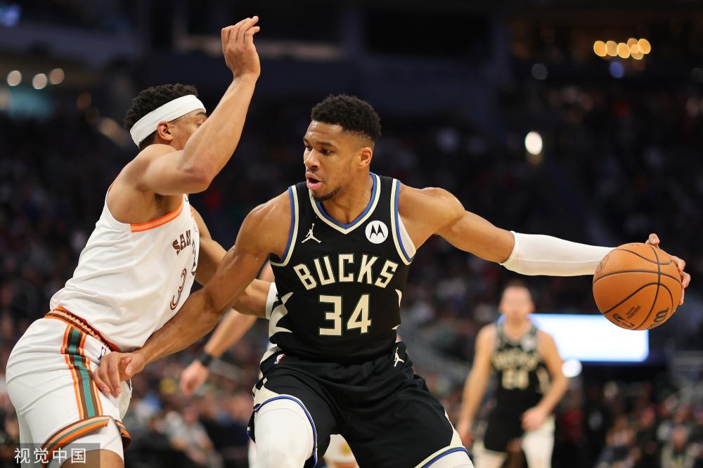 现出不俗的 现出不俗的